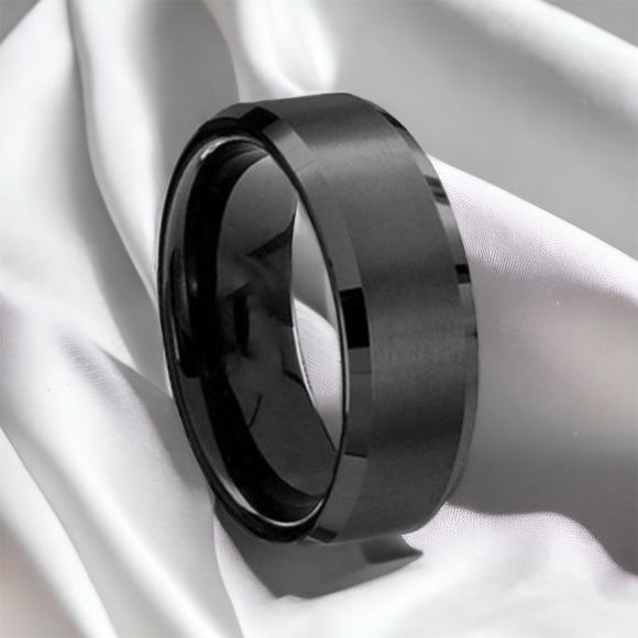 NEW Men’s Black Stainless Steel Ring 8mm Band - Picture 1 of 5